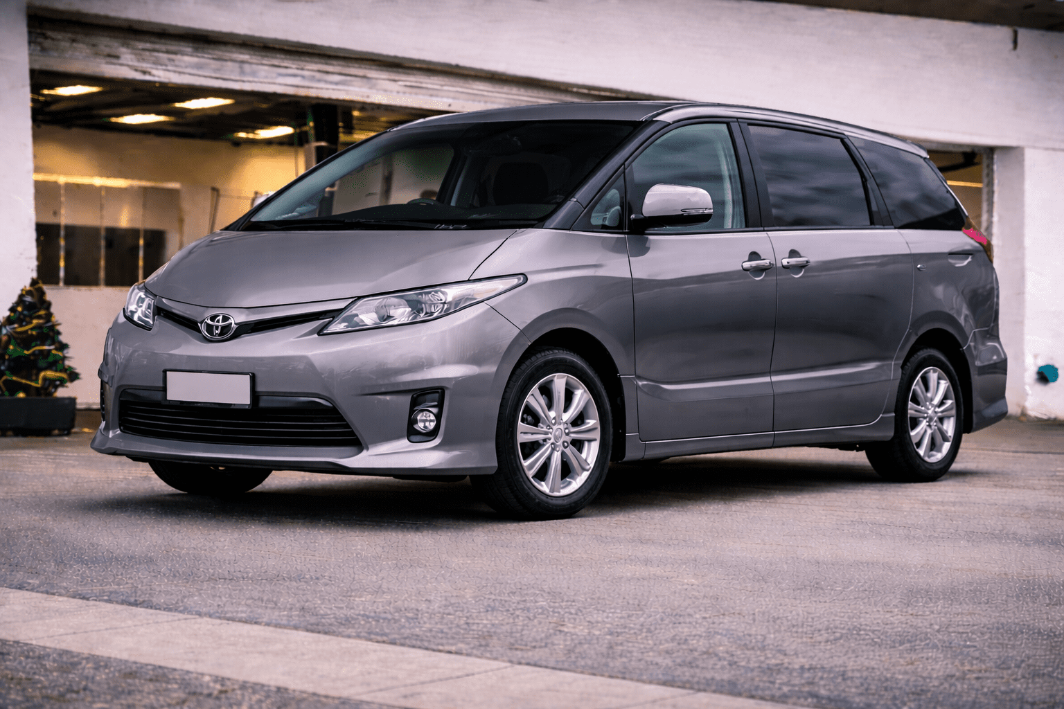 Toyota Estima respray