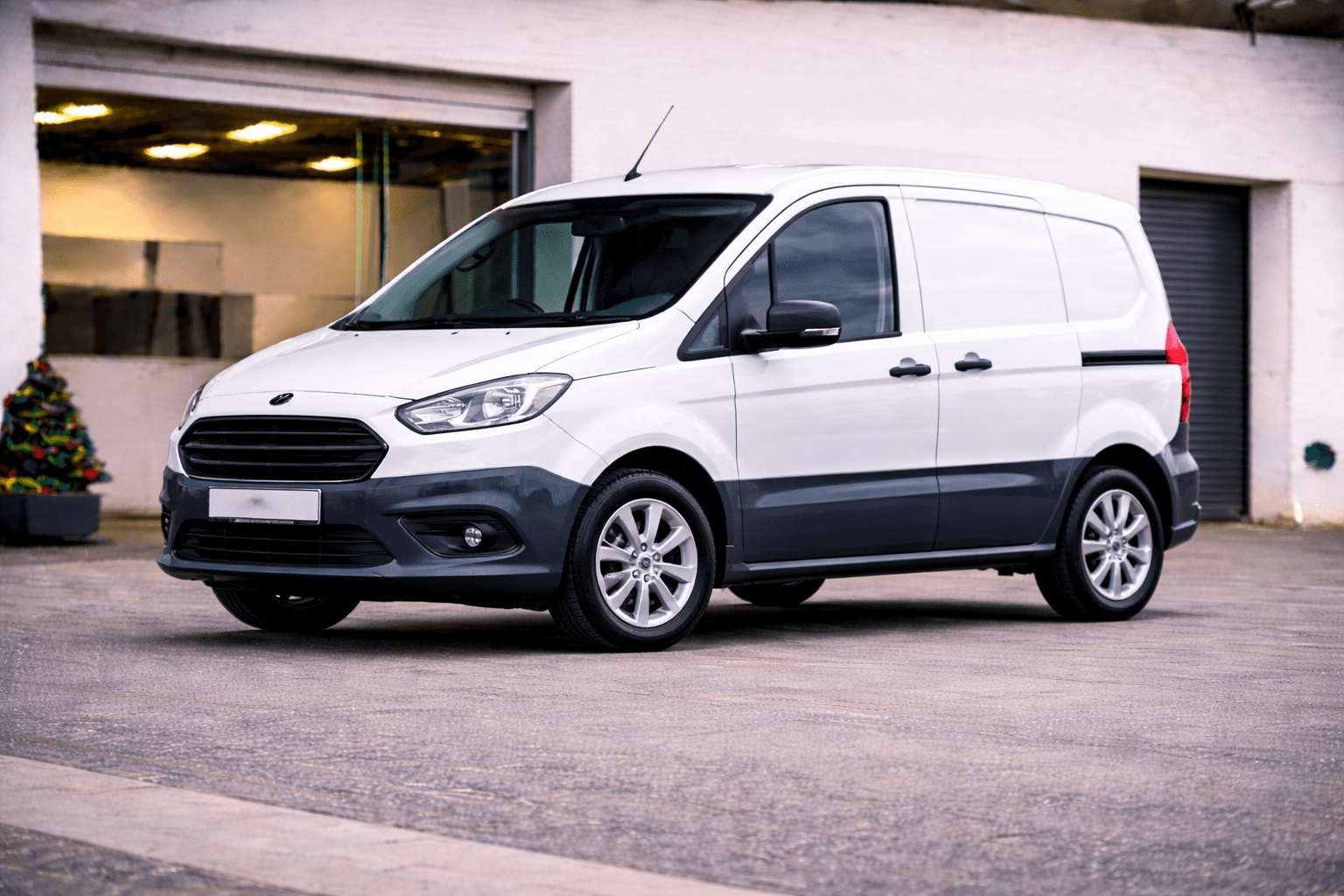 Ford Transit Courier respray
