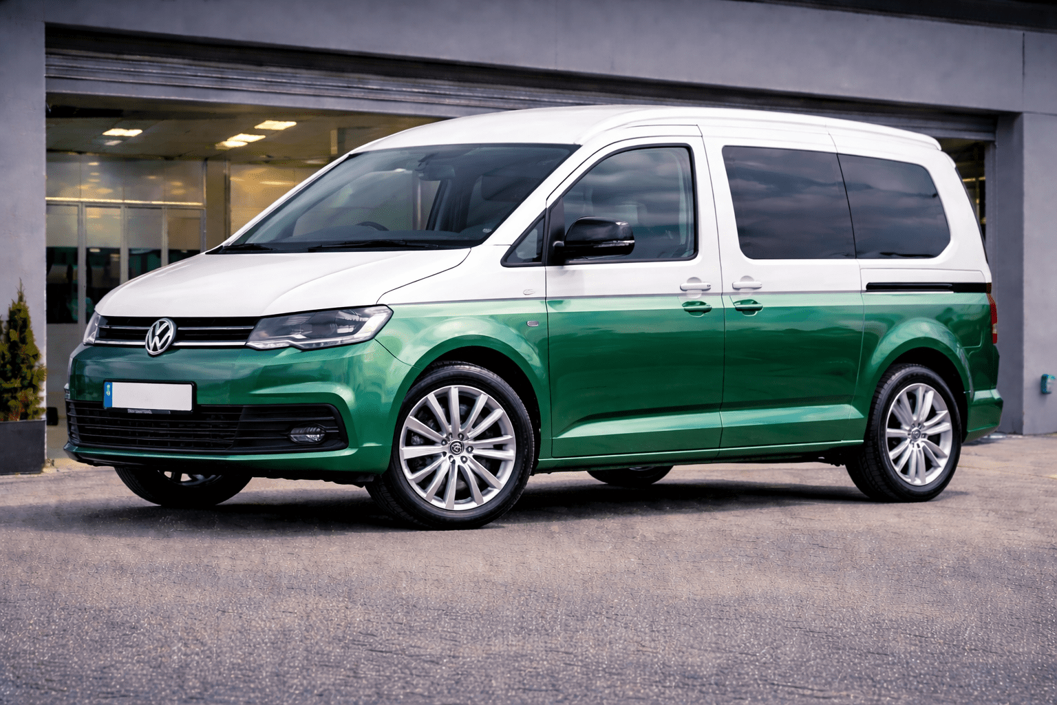 VW Caddy respray